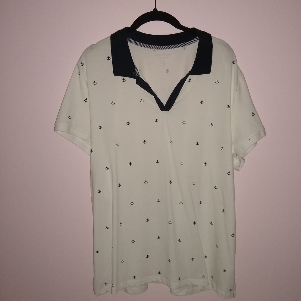 White and Navy Collared V-Neck Top